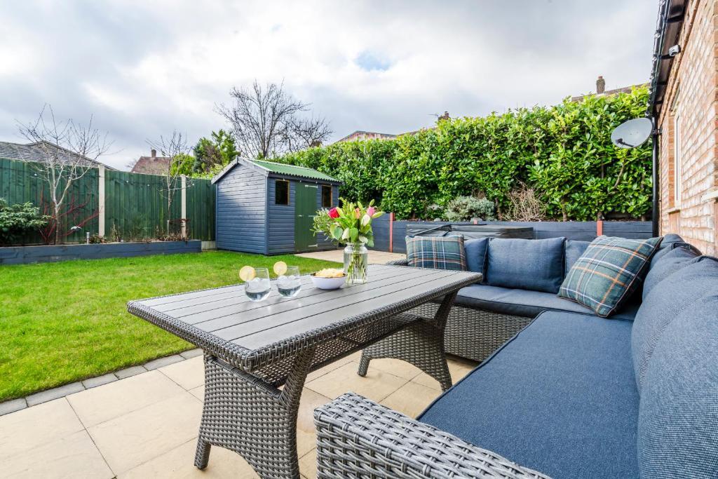 Pet Friendly With A Hot Tub Holiday home *